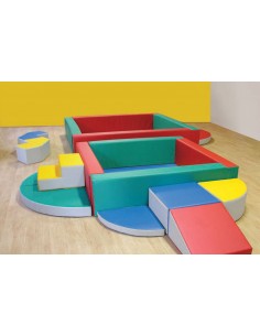 Piscina con materassino di fondo e 8 cuscini