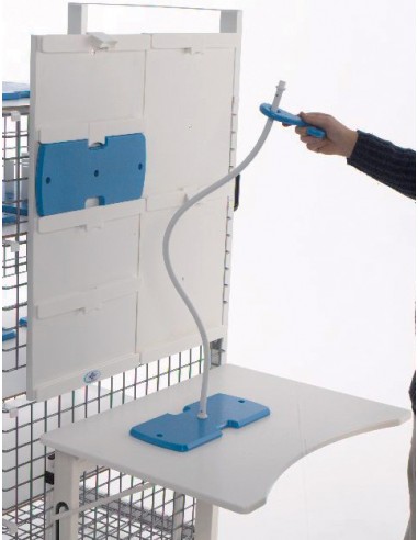 Sussidio riabilitativo con tubo sagomabile e accessori per esercizi di motricità fine