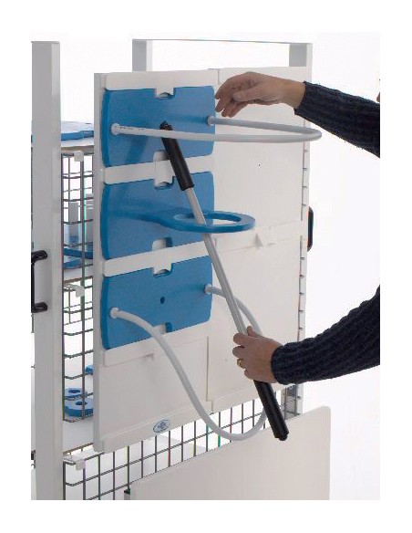 Sussidio riabilitativo con tubo sagomabile e accessori per esercizi di motricità fine