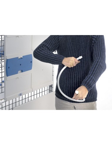 Sussidio riabilitativo con tubo sagomabile e accessori per esercizi di motricità fine