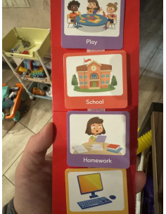 Programma visivo giornaliero con 60 carte attività e supporti