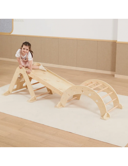 Percorso di arrampicata Montessori in legno