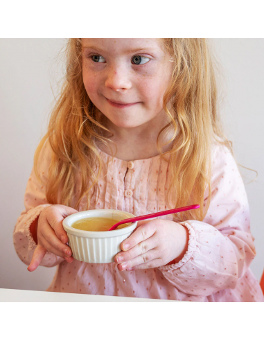 Cucchiaini Magenta TalkTools sono progettati per supportare l’alimentazione dei bambini con difficoltà oro-motorie.