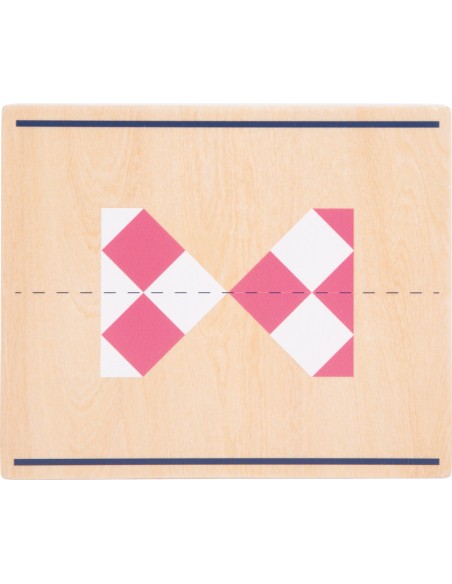 Gioco di simmetria con specchio Educate